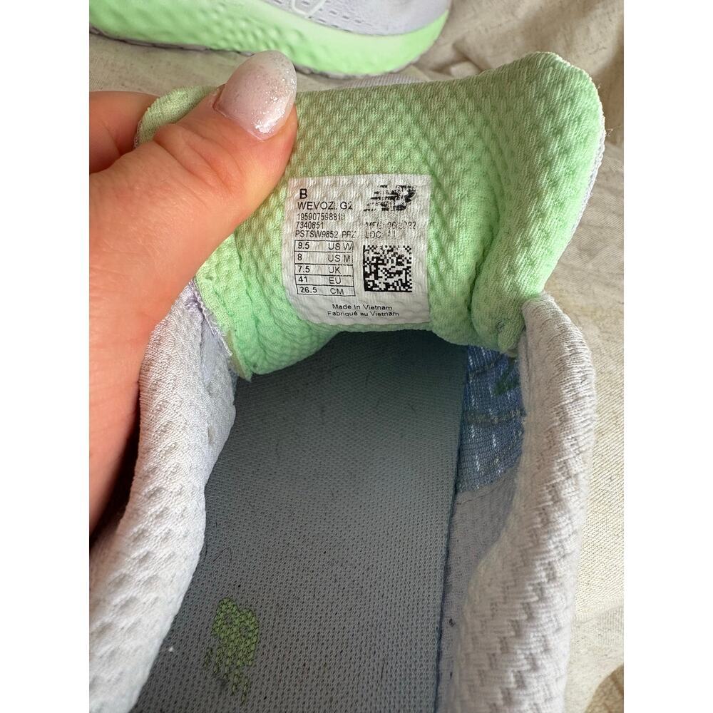 New Balance fresh foam EV0Z White Green Women's Sz. 9.5 - Picture 11 of 11